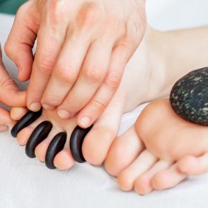 Massage aux pierres - Pédicure